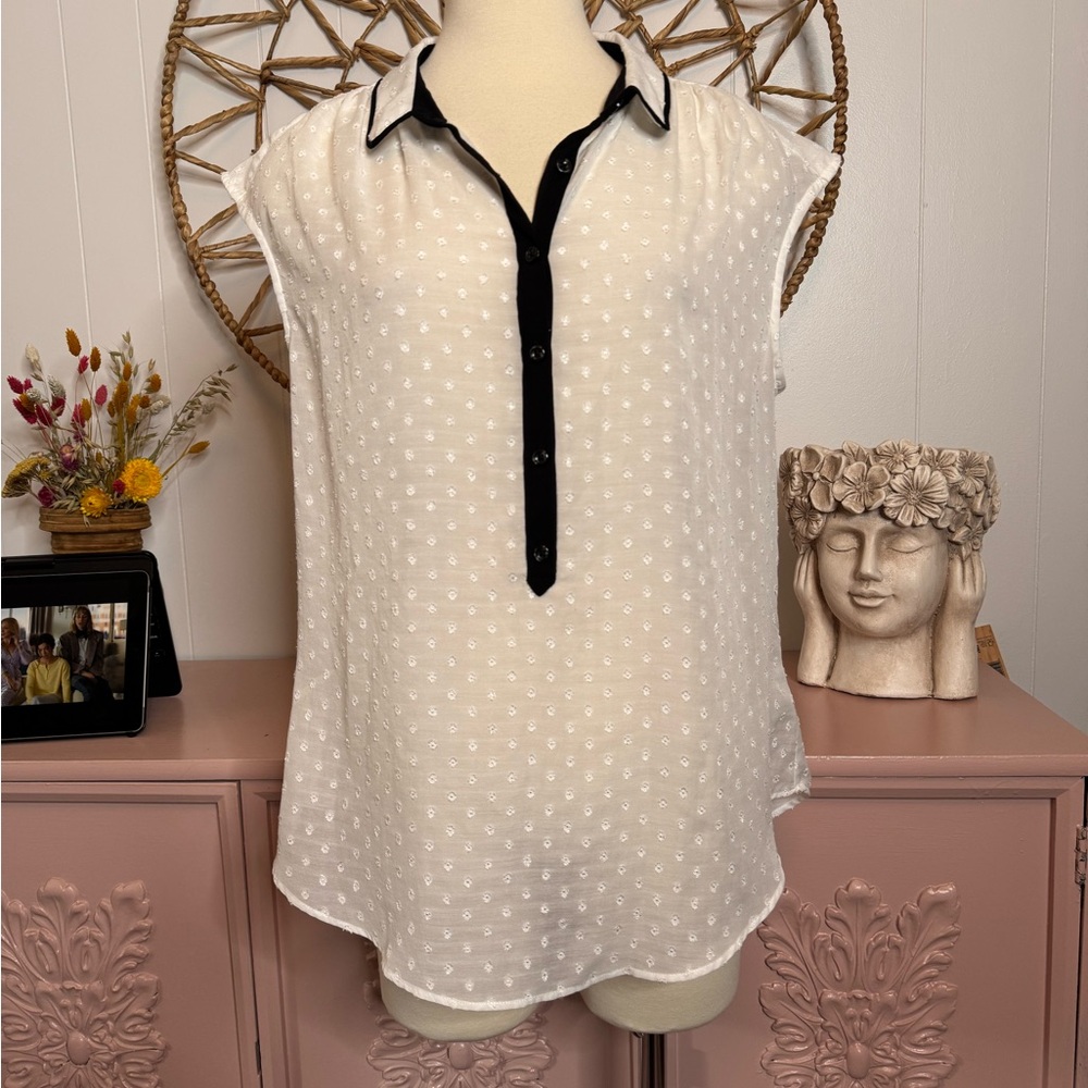 EDME & ESYLLTE SIZE 12 Elegant White Polka Dot Blouse with Black‎ Trim